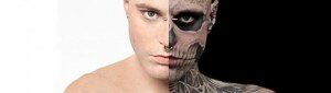 L’homme Zombie à la peau neuve – Go Beyond The Cover